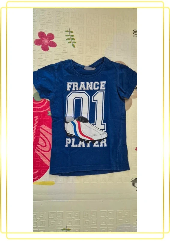 Tee shirt
